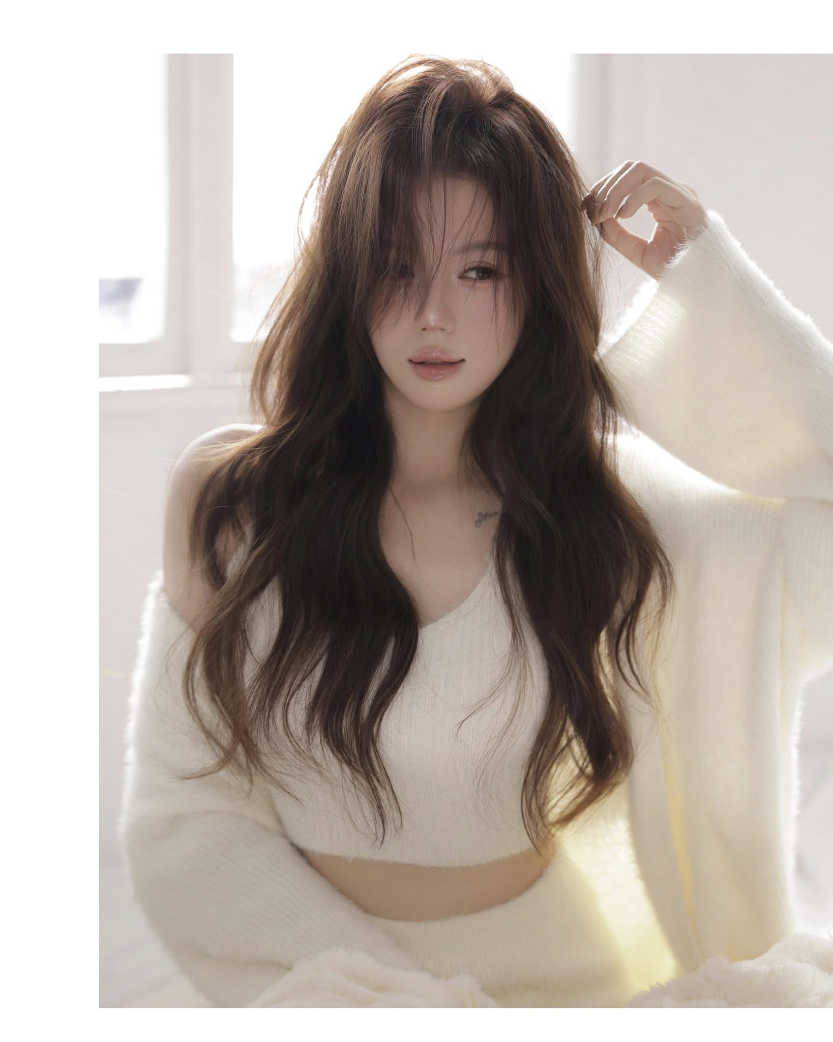 Sống rực rỡ, streamer Mèo Trái Đất "chốt đơn" xe sang 2,4 tỷ, màn bứt tốc ngoạn mục- Ảnh 1.