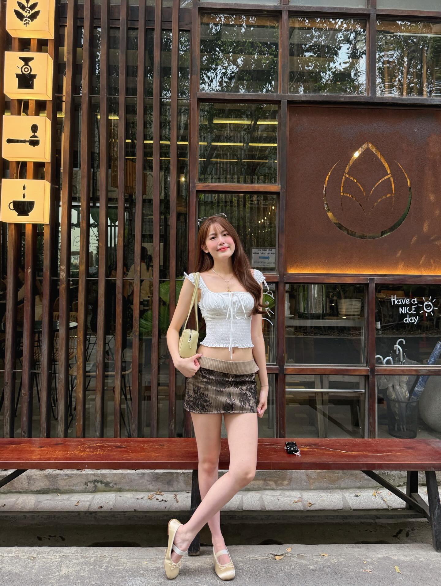 Chân dung hội nàng thơ "thế hệ mới" đang yêu các nam thần Vbiz: Không đòi "danh phận" nhưng sơ hở là lộ hint hẹn hò- Ảnh 12. Chân dung hội nàng thơ "thế hệ mới" đang yêu các nam thần Vbiz: Không đòi "danh phận" nhưng sơ hở là lộ hint hẹn hò- Ảnh 12.