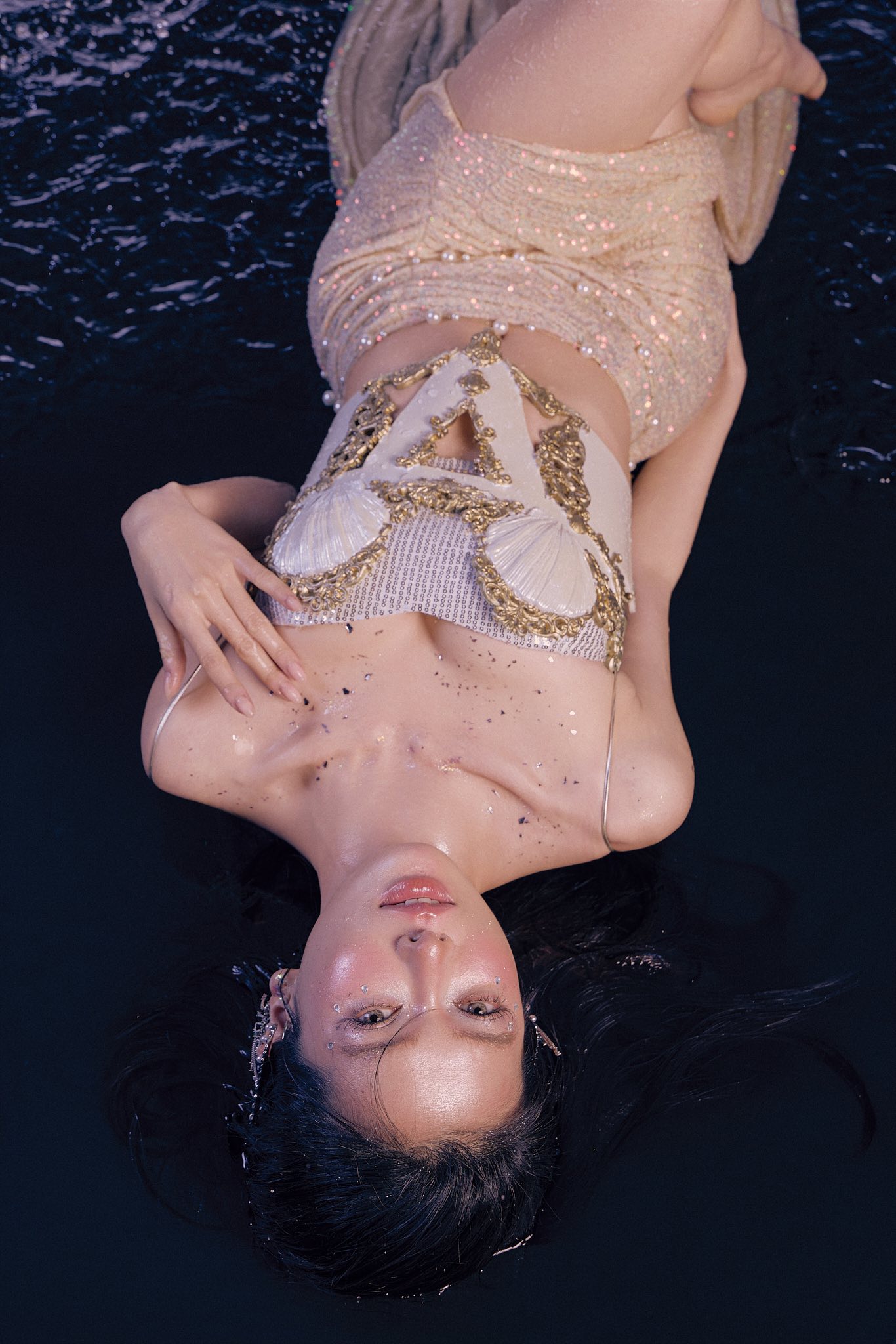 Nàng hot girl "lột xác" nhờ phẫu thuật hàm móm, nhan sắc hiện tại chuẩn bản sao Baifern- Ảnh 10.