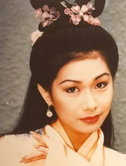 Nhan sắc nữ thần gợi cảm từng khiến màn ảnh Hong Kong "chao đảo" vì những cảnh quay táo bạo- Ảnh 3.