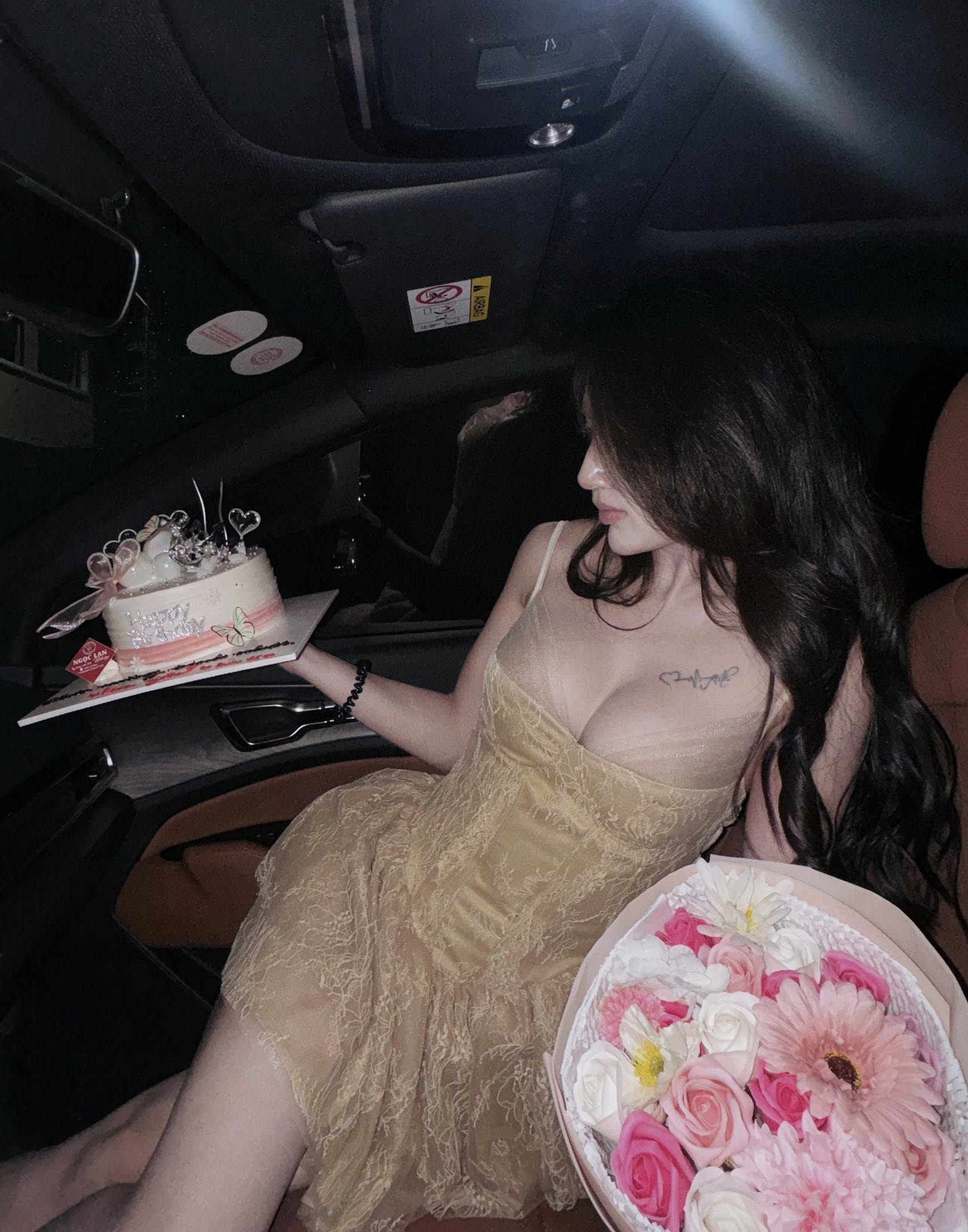 Khoảnh khắc gái xinh sân Pick phát khóc trước camera, hành trình độ dáng "bão táp"- Ảnh 12.