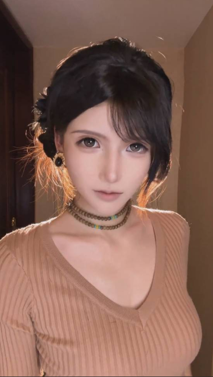 Xuất hiện Tifa "đời thực" gây sốt game thủ, cosplay đã giống, mặt mộc không trang điểm còn giống hơn- Ảnh 7. Xuất hiện Tifa "đời thực" gây sốt game thủ, cosplay đã giống, mặt mộc không trang điểm còn giống hơn- Ảnh 7.