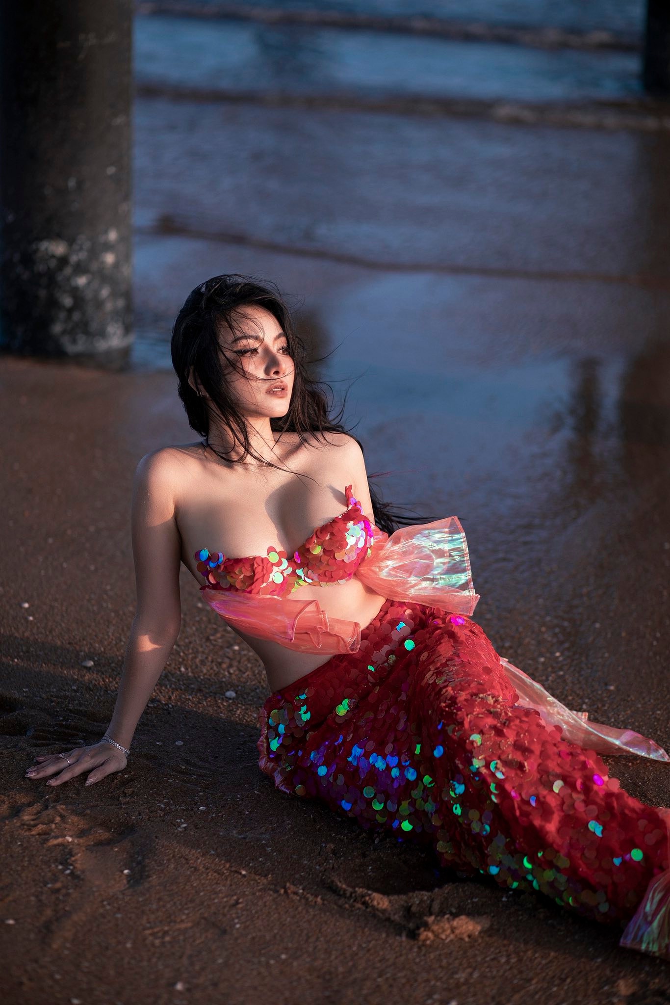 "Biến hình" thành nàng tiên cá, nữ ca sĩ xinh đẹp hút trọn mọi ánh nhìn- Ảnh 3.