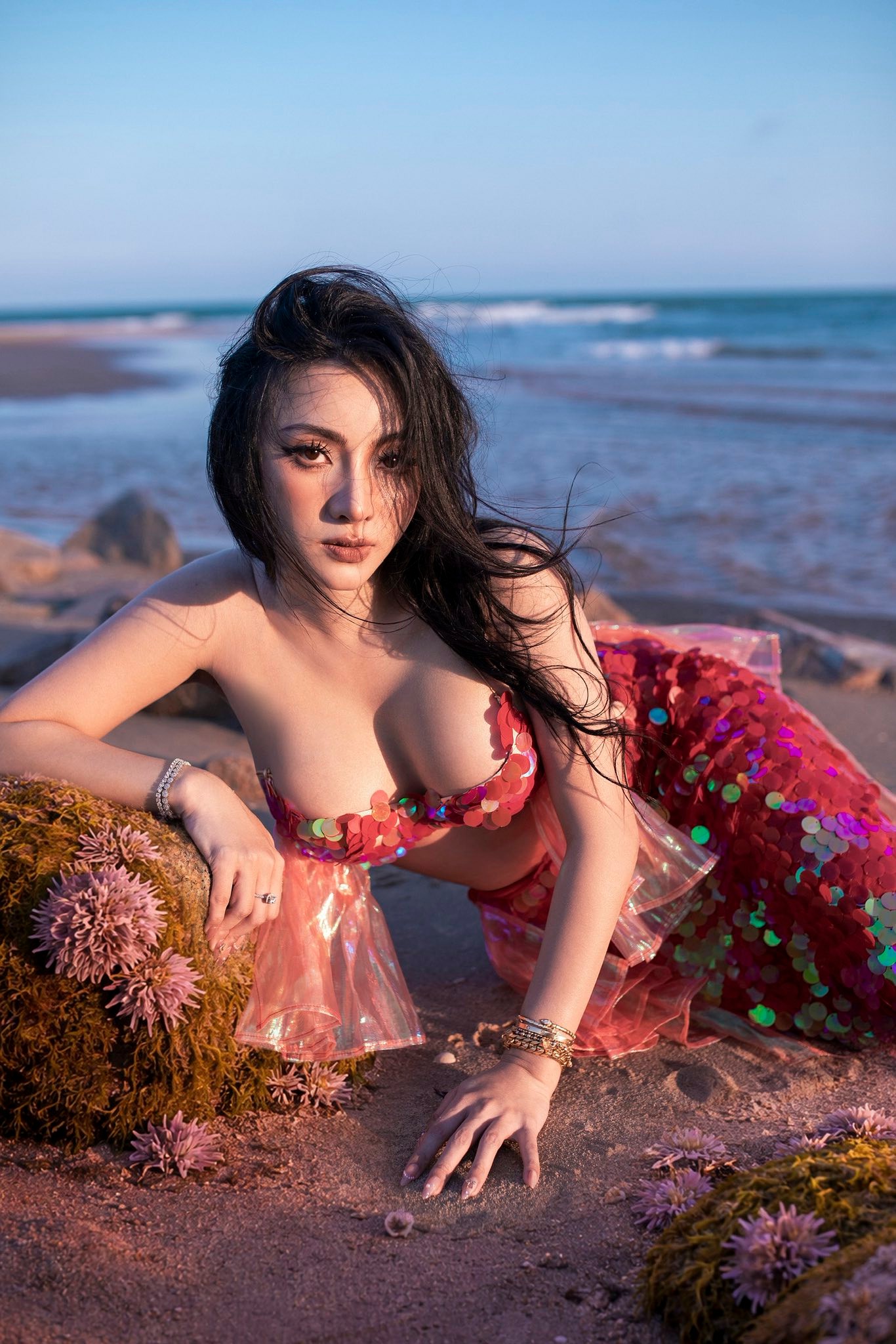 "Biến hình" thành nàng tiên cá, nữ ca sĩ xinh đẹp hút trọn mọi ánh nhìn- Ảnh 6.