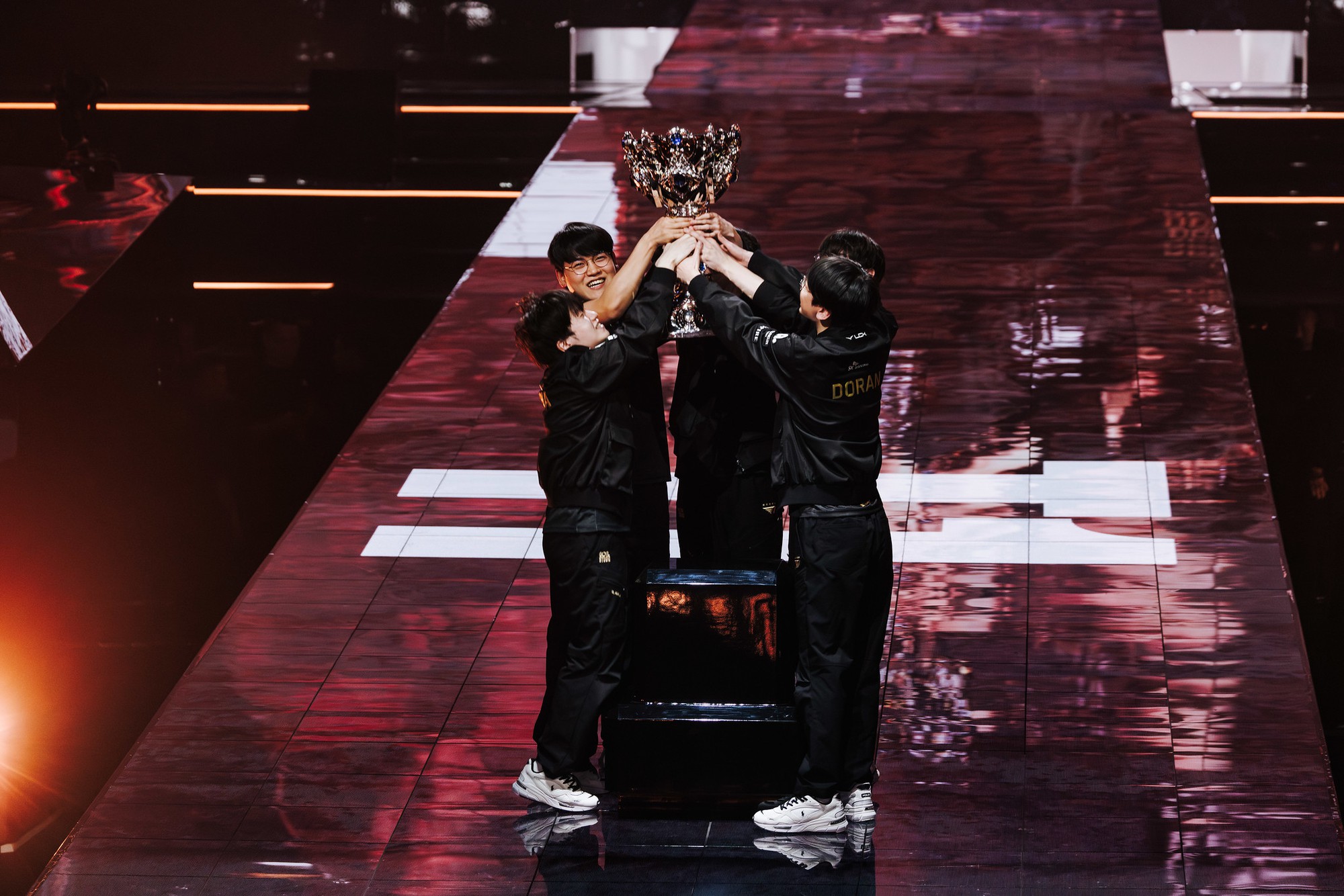 Skin T1 chưa ra mắt, Gumayusi đã tiết lộ thông tin quan trọng- Ảnh 3. Skin T1 chưa ra mắt, Gumayusi đã tiết lộ thông tin quan trọng- Ảnh 3.