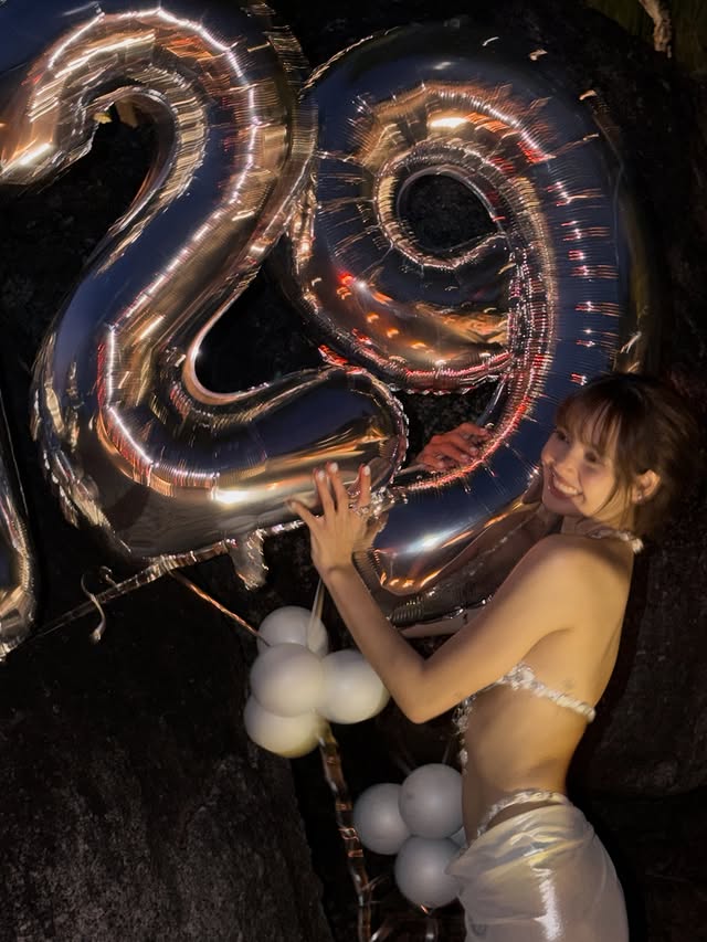 Lisa cứ như thế này thì ai mà chịu nổi!- Ảnh 16.