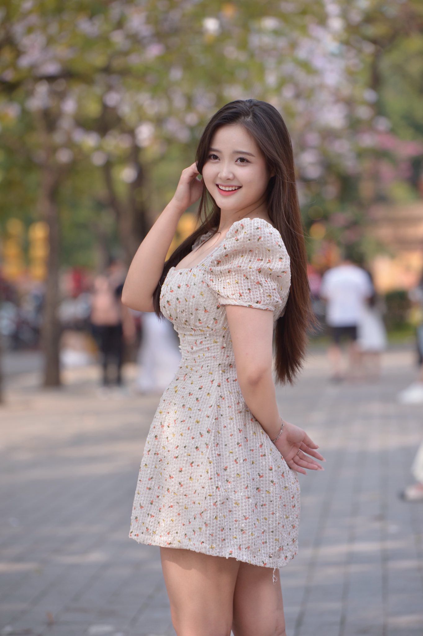 Đón sinh nhật tuổi 23, nữ MC "hớp hồn" người xem với nhan sắc trong trẻo, dịu dàng- Ảnh 6.