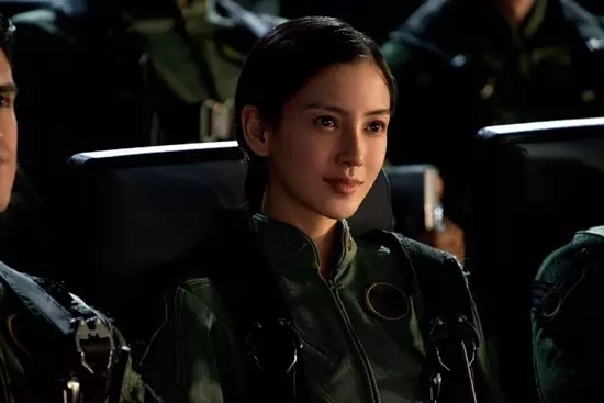 Showbiz có duy nhất 1 mỹ nhân diễn dở đến mức bị bạn diễn cạch mặt, quản lý mắng giữa đường cũng không dám cãi- Ảnh 2.