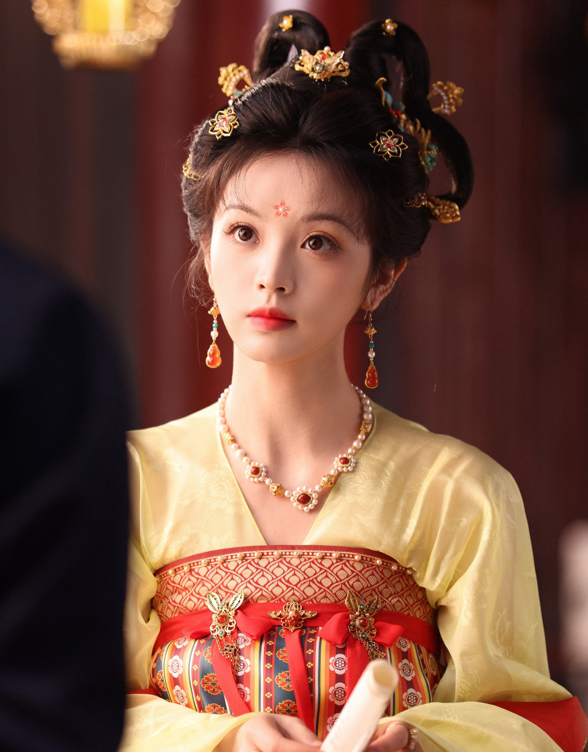 Tứ đại mỹ nhân thế hệ mới đẹp nhất Trung Quốc: Vương Sở Nhiên đỉnh miễn bàn, 1 người bị chê không xứng đáng- Ảnh 5.