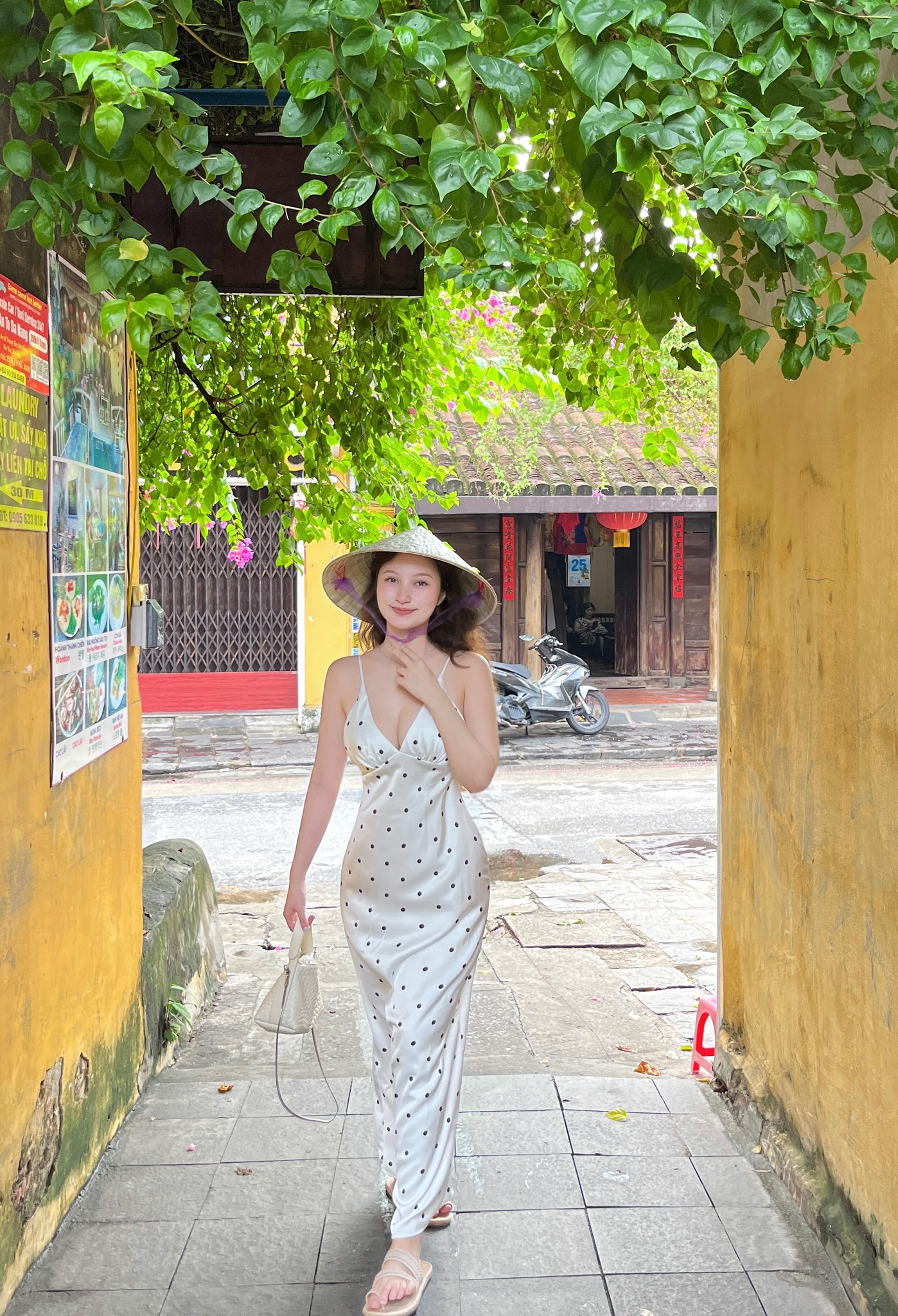 Danh tính gái xinh khiến fan vừa ngắm đã xuất khẩu thành thơ, loạt ảnh xem là thấy yêu đời!- Ảnh 4.