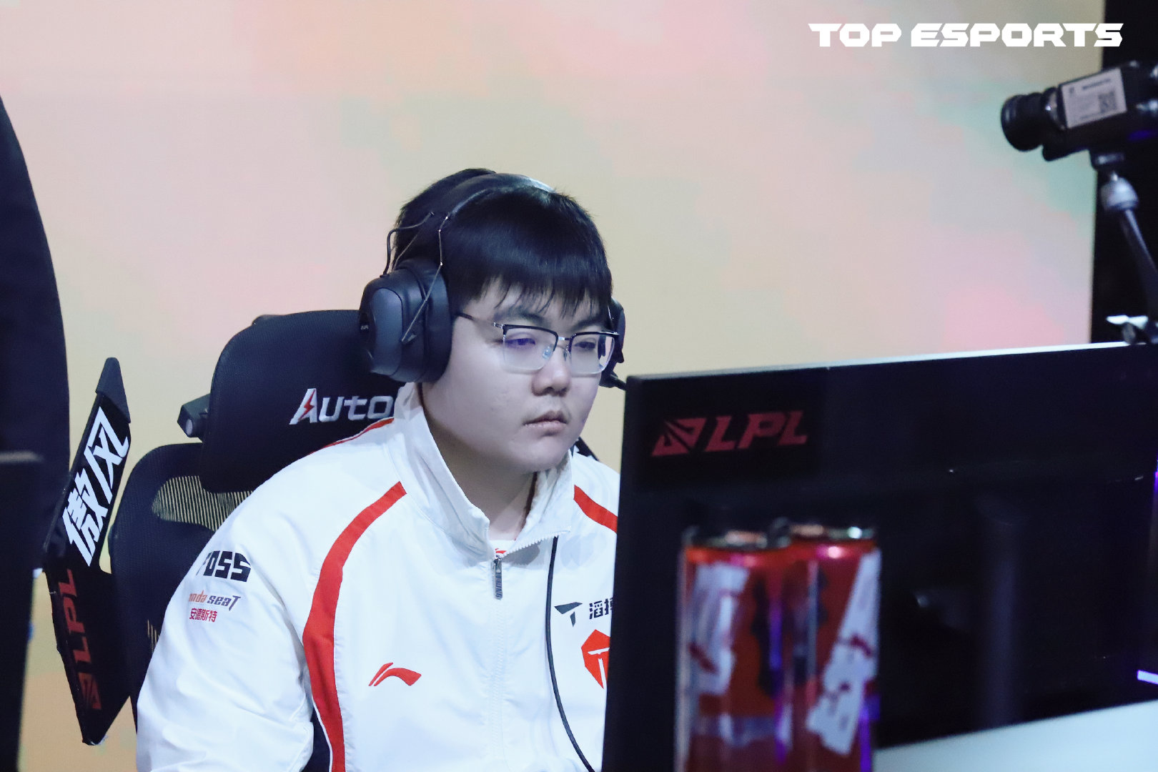 Tuyển thủ vô tình trở thành "nạn nhân" đáng thương nhất drama nghi vấn tiêu cực ở LPL- Ảnh 2.