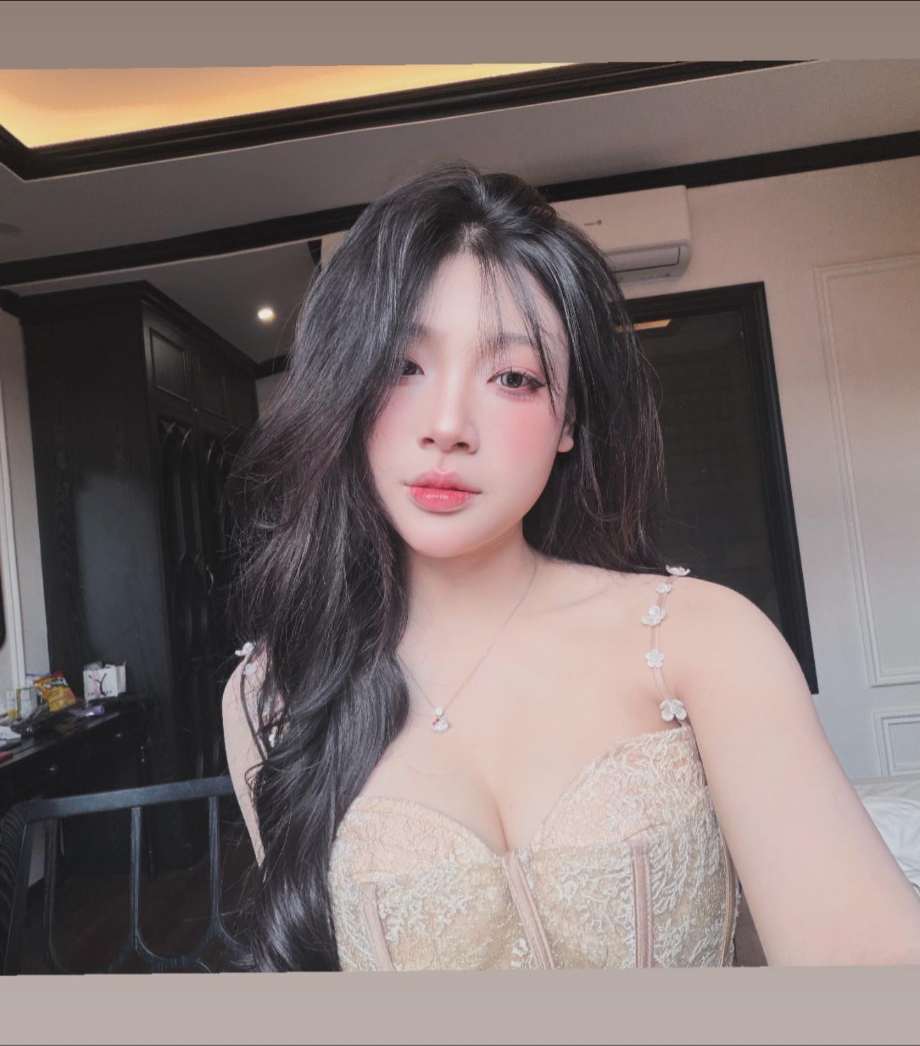 Tuyển trai đẹp đi chơi 8/3, TikToker Bún Bò Huế khiến CĐM "cười ra nước mắt" với nước đi không ngờ- Ảnh 2.