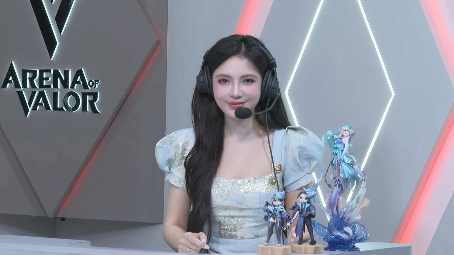 Fan nữ MU "debut" tại giải đấu Liên Quân, cộng đồng game quốc dân được dịp nức lòng!- Ảnh 3.