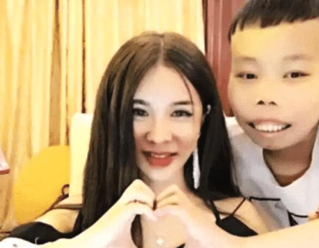 Tình hình hiện tại của "Thiếu gia xấu nhất Trung Quốc"- Ảnh 3.