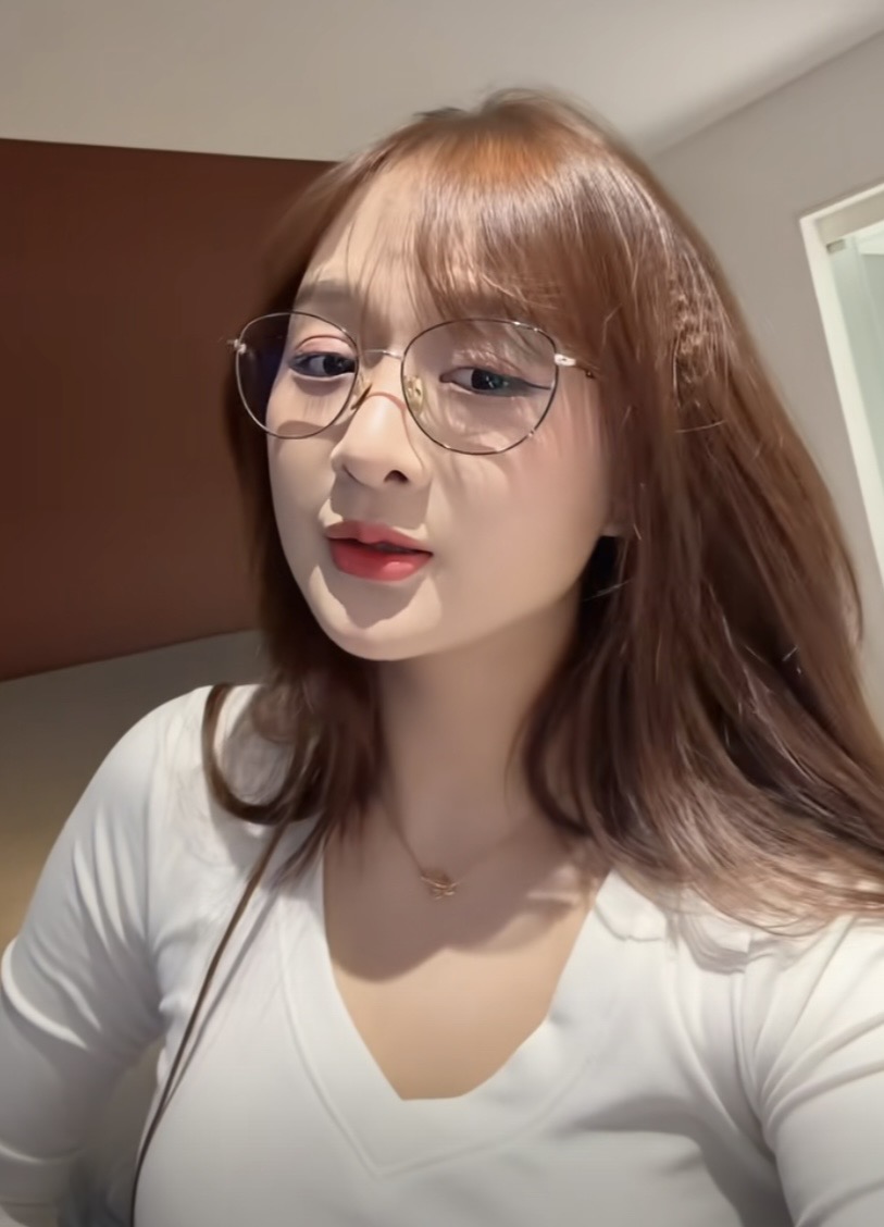 Tạm biệt thời "cặp bài trùng" với Quỳnh Alee, Gấm Kami của hiện tại khiến fan tiếc nuối- Ảnh 6.