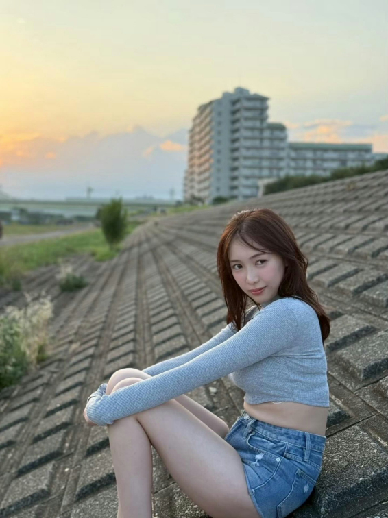 Lại thêm một hot girl tân binh gây "bão" cộng đồng mạng, nhan sắc nổi bật gây thương nhớ- Ảnh 2.