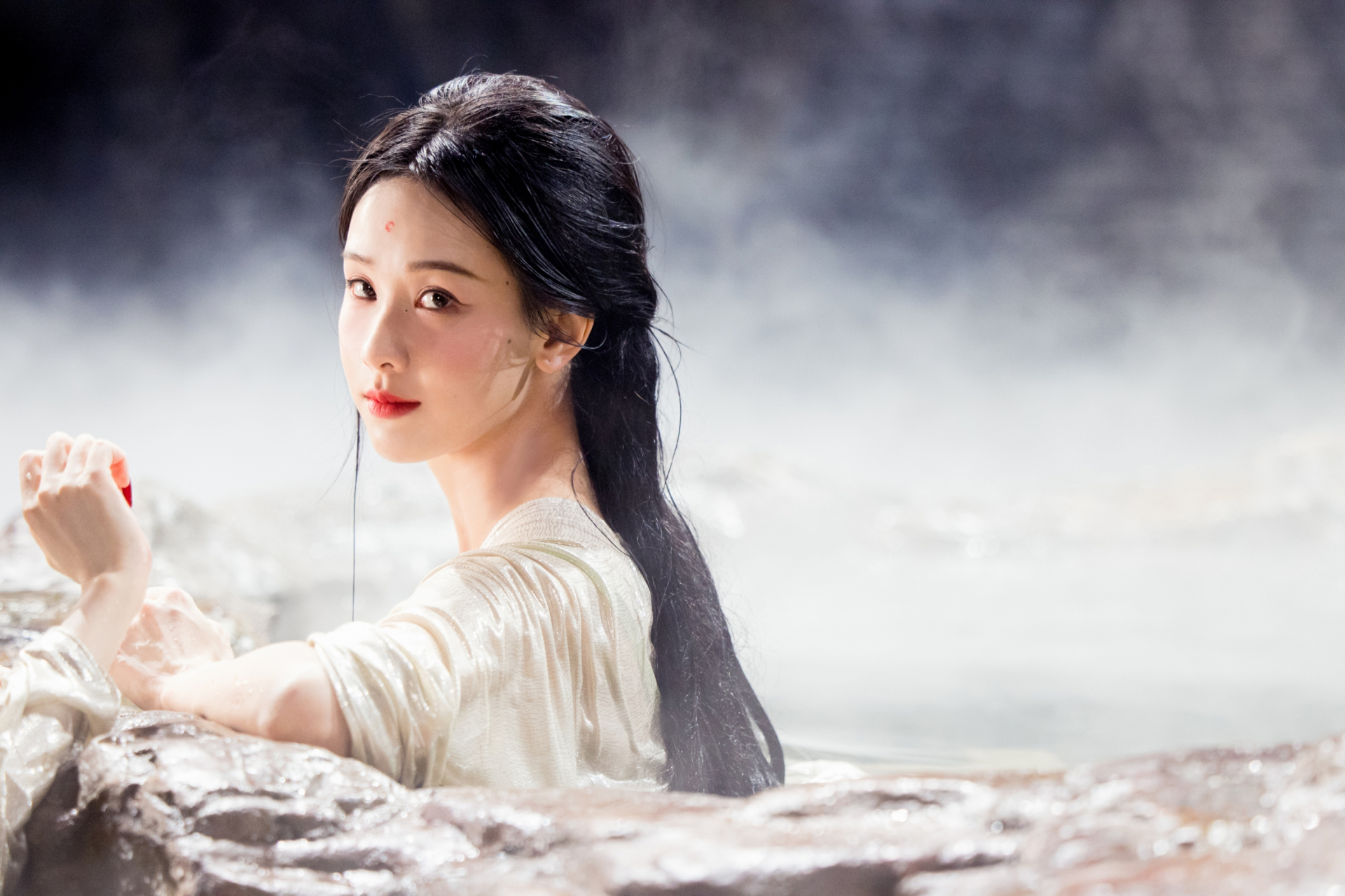 Ai là đệ nhất mỹ nhân cổ trang, hỏi cả triệu người cũng chỉ 1 đáp án: Góc nào cũng đẹp siêu phàm thoát tục- Ảnh 1.