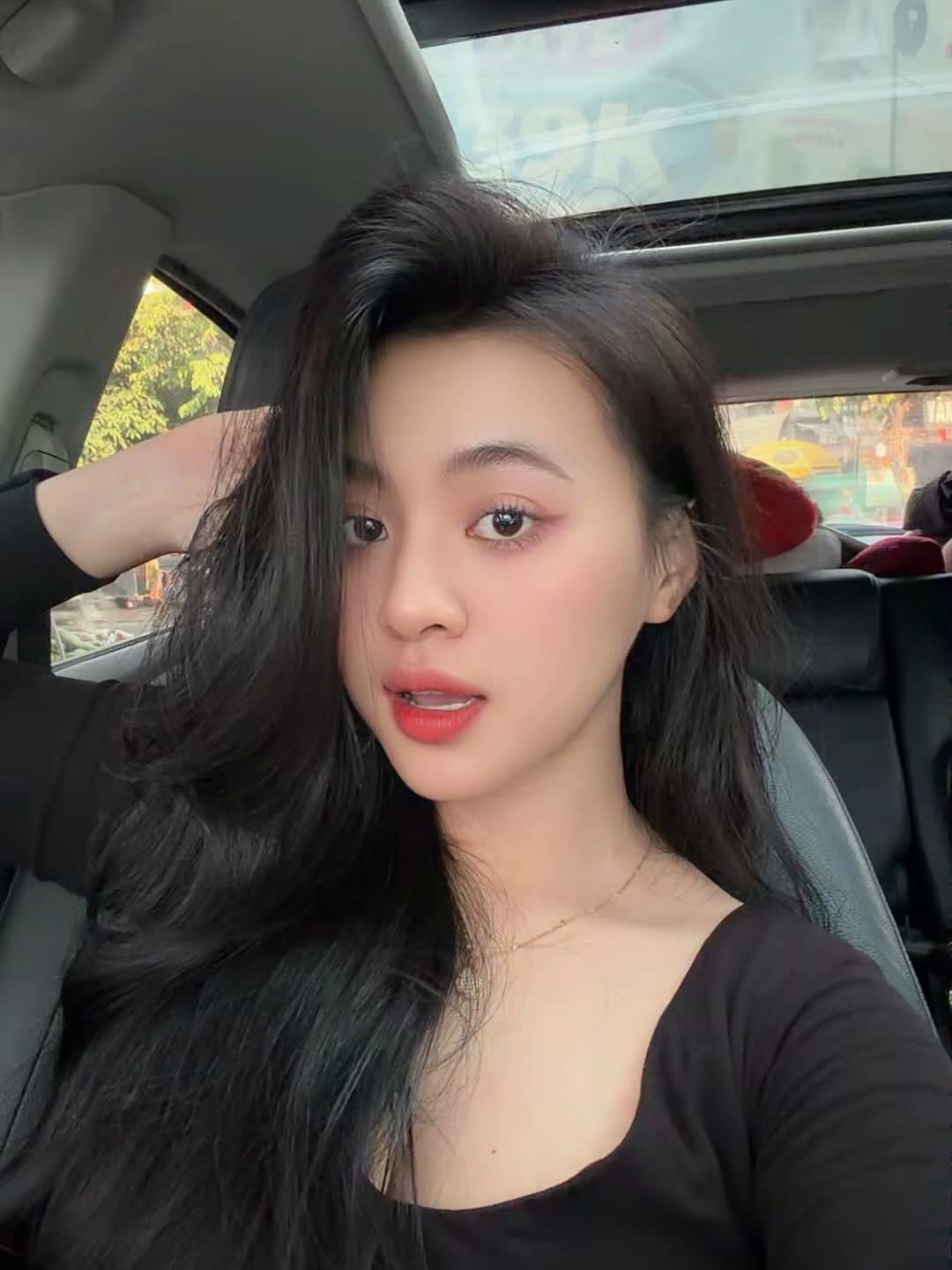 Đường đua hot nhất mùa hè chính thức gọi tên Trâm Anh, màn khoe dáng "khét lẹt" đẳng cấp mỹ nhân- Ảnh 4.