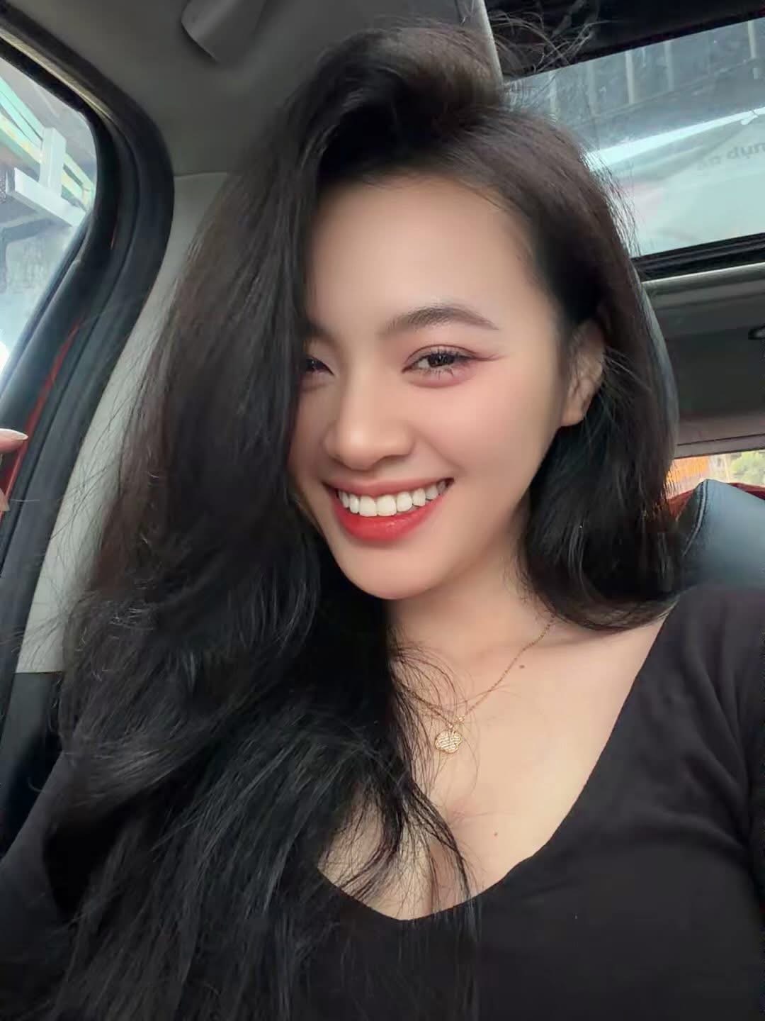 Đường đua hot nhất mùa hè chính thức gọi tên Trâm Anh, màn khoe dáng "khét lẹt" đẳng cấp mỹ nhân- Ảnh 3.