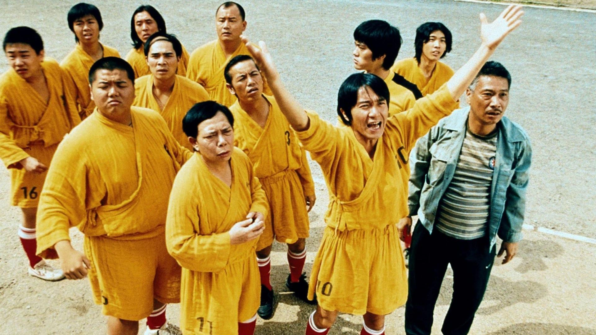 Top 10 siêu phẩm hài hành động Hong Kong: Những pha "báo thủ" của Tinh Gia và màn đấu võ khét lẹt của Thành Long- Ảnh 9. Top 10 siêu phẩm hài hành động Hong Kong: Những pha "báo thủ" của Tinh Gia và màn đấu võ khét lẹt của Thành Long- Ảnh 9.