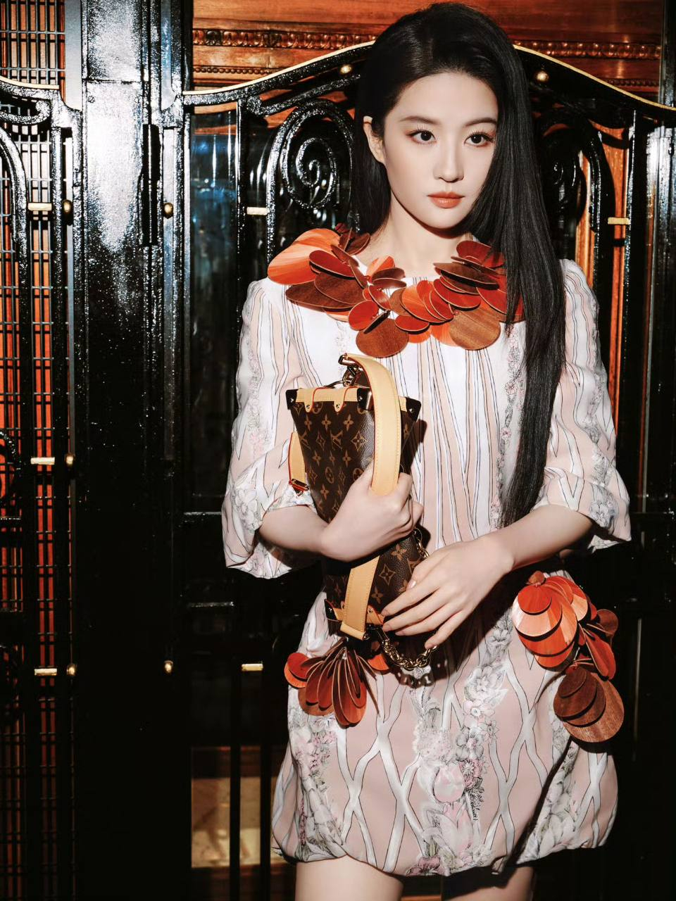 Clip năm 2009 đã dự báo trước về độ hot của Lưu Diệc Phi, mỹ nhân 22 tuổi vươn mình một bước thành "thần tiên tỷ tỷ"- Ảnh 5.