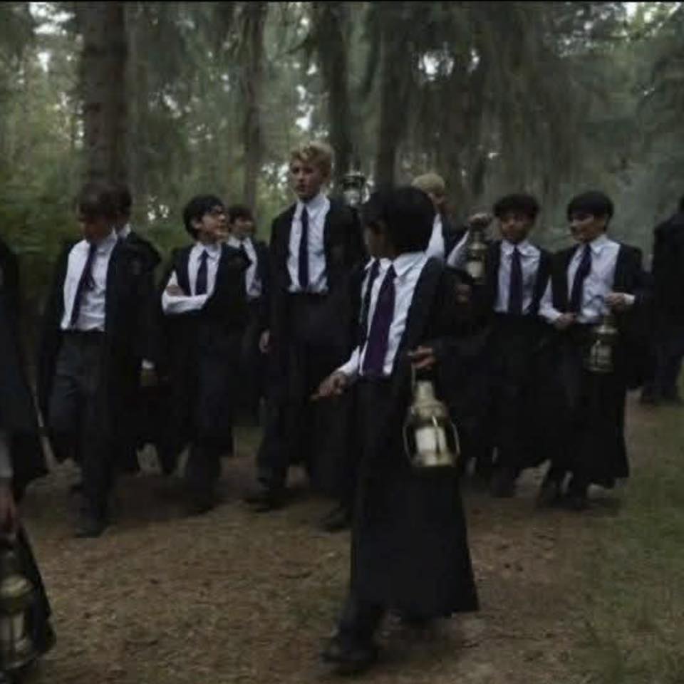 Tranh cãi Draco Malfoy ở Harry Potter bản mới: Nhà giàu mới nhú đòi làm quý tộc thượng đẳng, tuổi gì so với bản gốc- Ảnh 4.