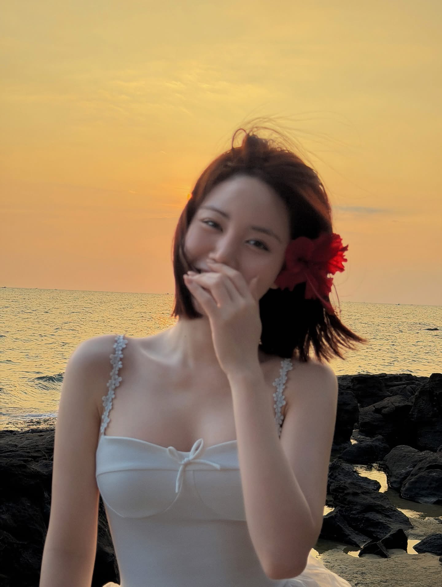 Lisa "bản Việt" tung ảnh đi biển: Từ ngọt ngào đến quyến rũ đều cân đẹp!- Ảnh 5.