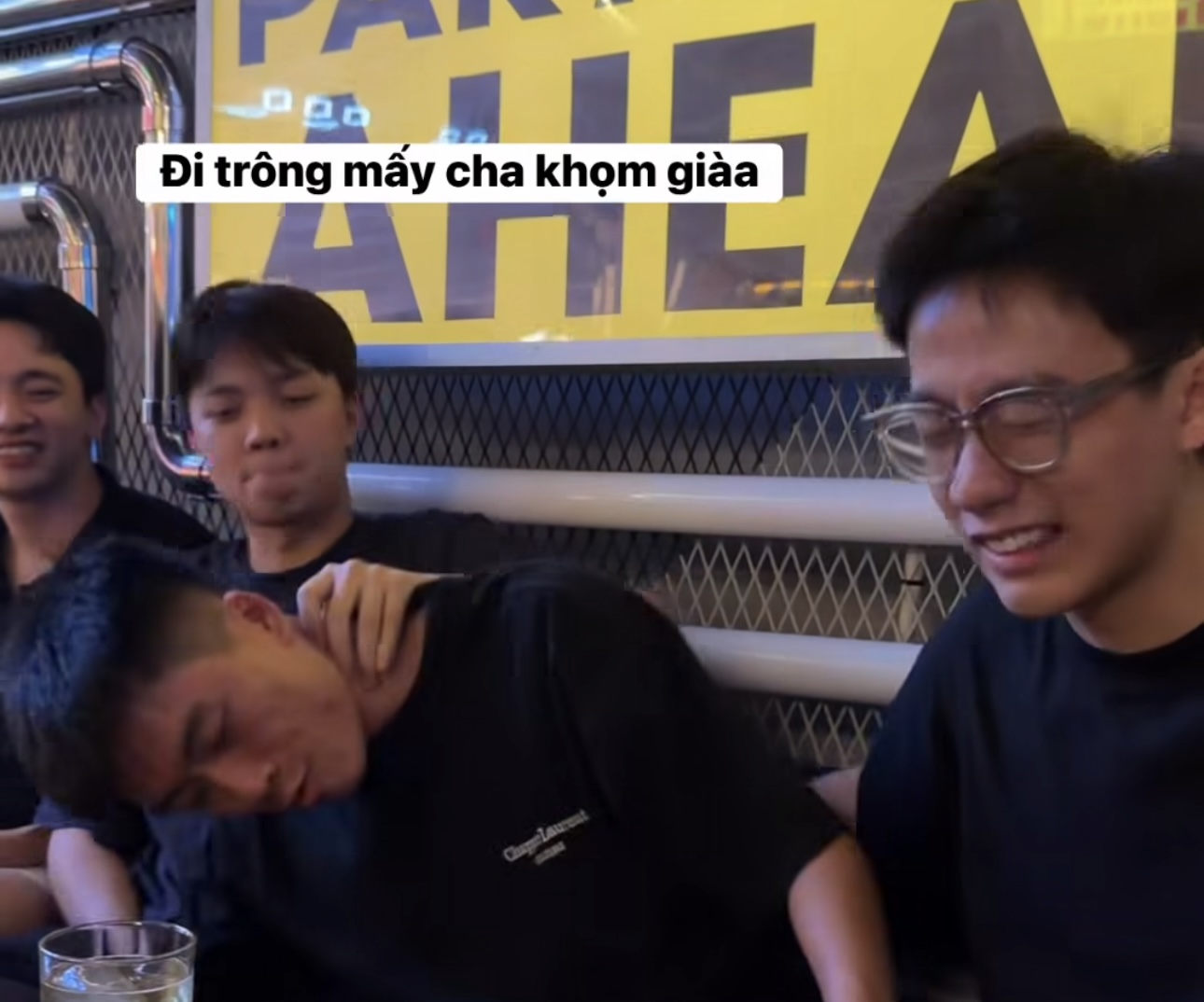 Cả bầu trời thanh xuân ùa về: Đội hình Team Flash huyền thoại bất ngờ hội tụ rôm rả- Ảnh 3.