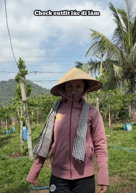 Biến hình từ lúc đi làm sang đi chơi, hot girl "gây choáng" với màn lột xác ngoạn mục- Ảnh 2.