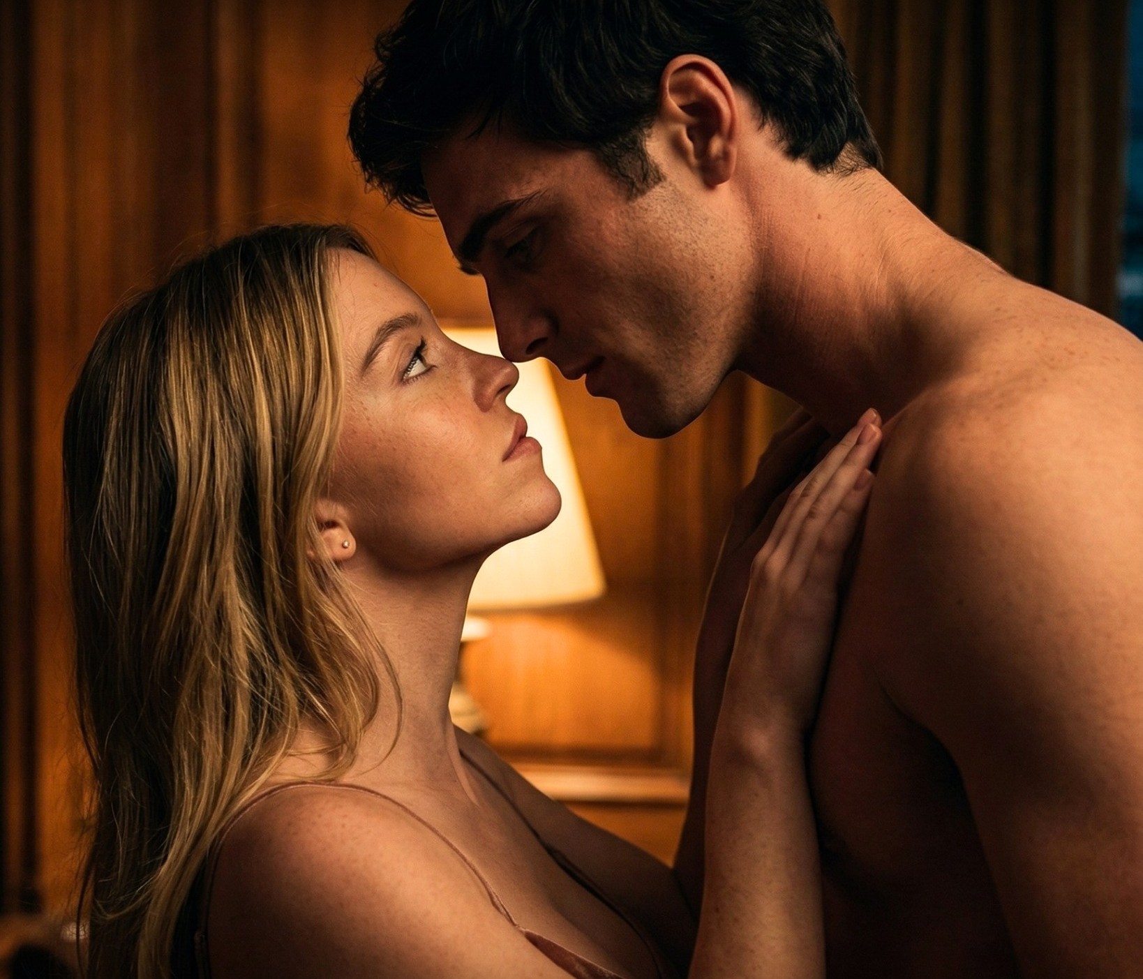 Cảnh nóng điên rồ đến mức bị cắt trong phim 18+ đang thống trị toàn cầu- Ảnh 7.