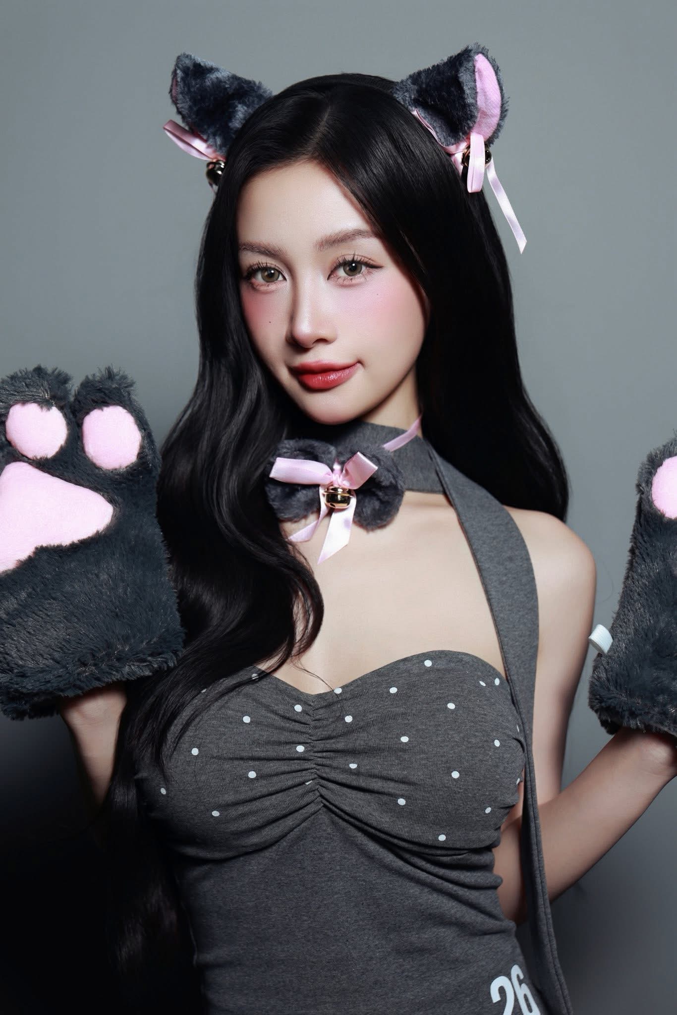 Thánh nữ làng game gây "chấn động" khi tung bộ ảnh tự nhận "hóa thú"- Ảnh 4.