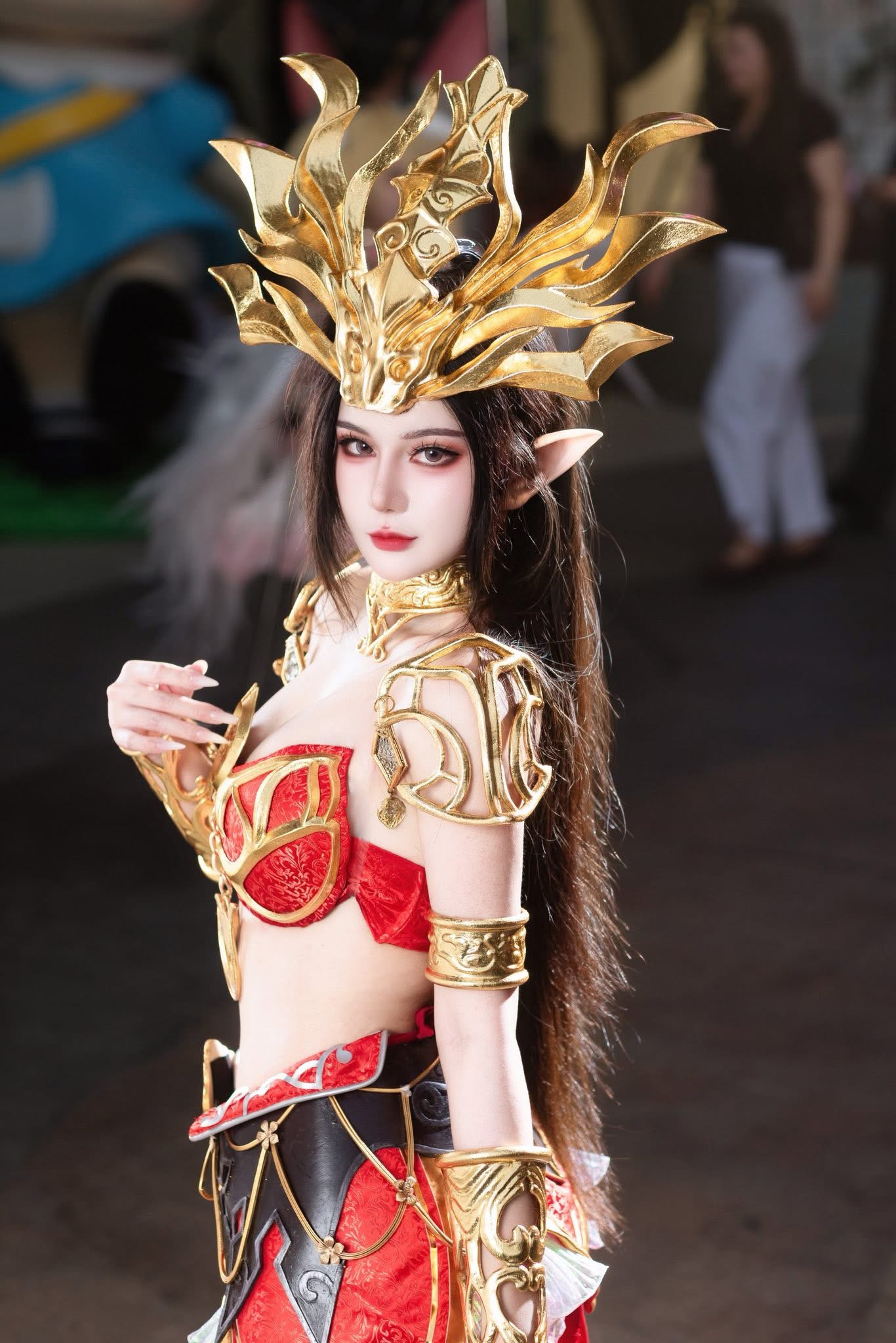 Không thể rời mắt với màn cosplay Mỹ Đỗ Toa Nữ Vương đẹp đến nghẹt thở- Ảnh 1.