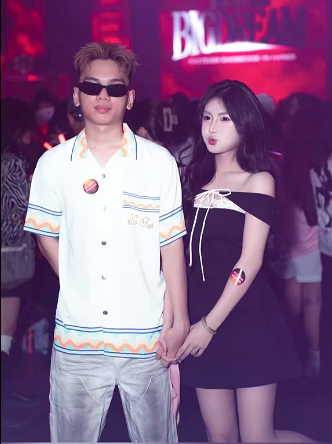 "Tình bể bình" với loạt ảnh tình cảm của Quỳnh Alee và Cá - cặp đôi đẹp nhất nhì làng esports Việt- Ảnh 2.