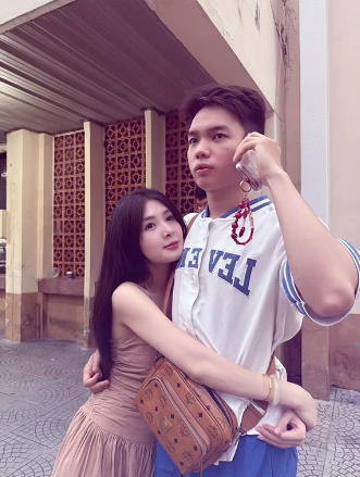 "Tình bể bình" với loạt ảnh tình cảm của Quỳnh Alee và Cá - cặp đôi đẹp nhất nhì làng esports Việt- Ảnh 6.