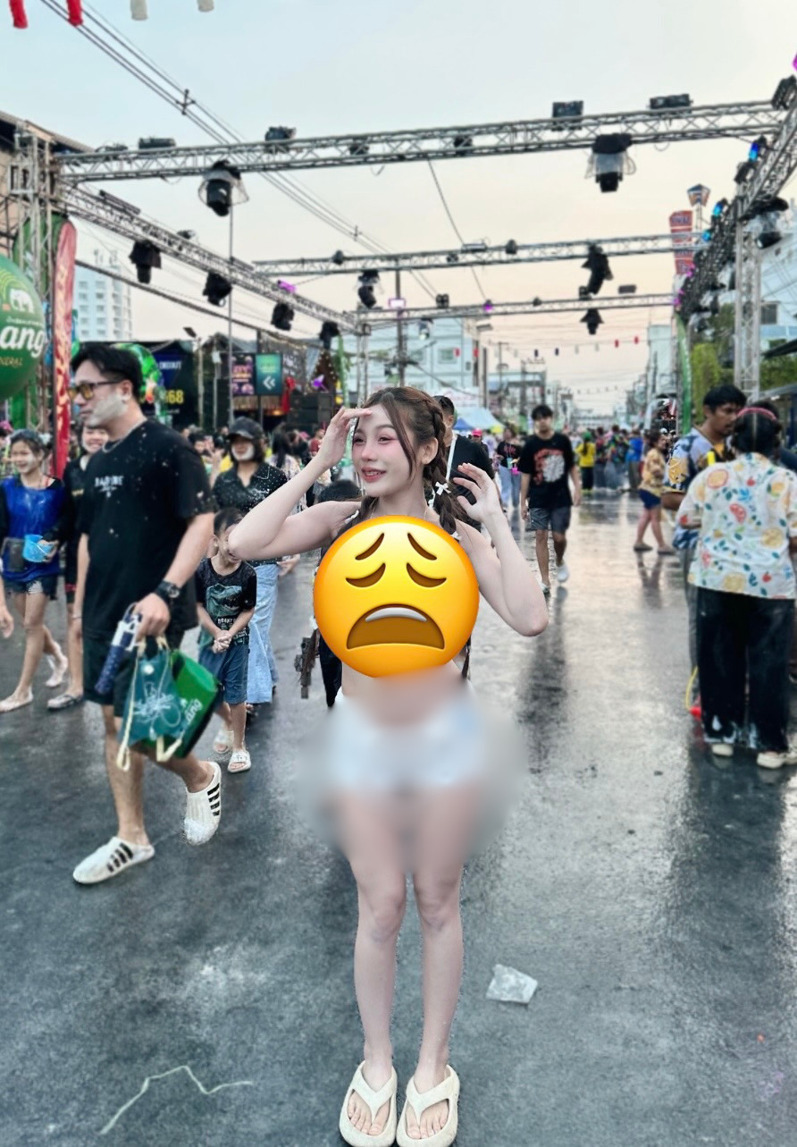 Cô gái diện đồ quá bạo đi té nước khiến netizen "bó tay", đẹp ở đâu?- Ảnh 1.