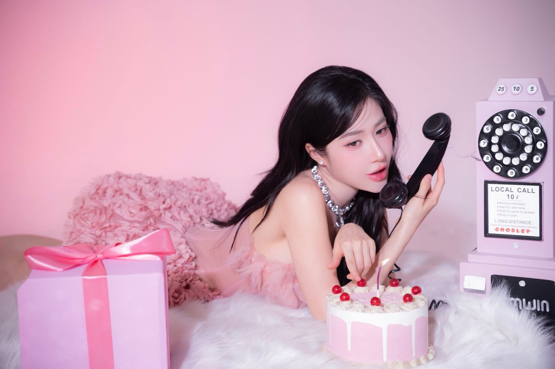 Gon Pink khoe vóc dáng "trông mòn con mắt", bật mí tuyệt chiêu "thách thức" nắng hè- Ảnh 3.