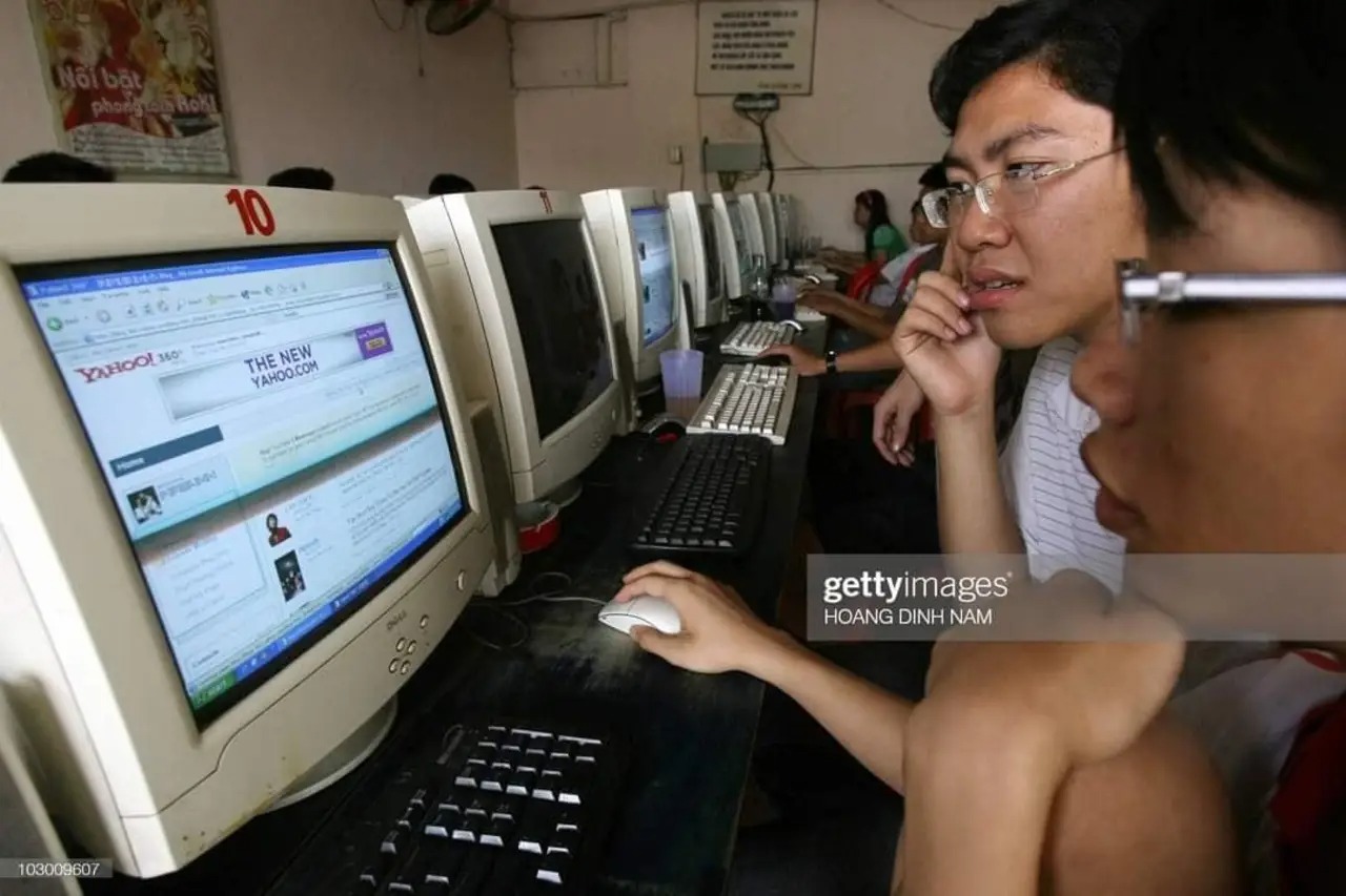 Cựu sinh viên Bách Khoa làm lại Yahoo Chat trong 2 tuần, nhưng có một thứ không thể "hồi sinh"!- Ảnh 6.