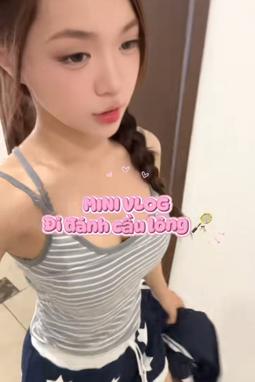 Quay vlog chơi cầu lông, nữ TikTok bất ngờ viral chóng mặt- Ảnh 1.