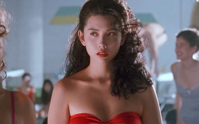 Nữ thần gợi cảm bậc nhất Hong Kong khiến Thành Long, Châu Tinh Trì say đắm- Ảnh 4.