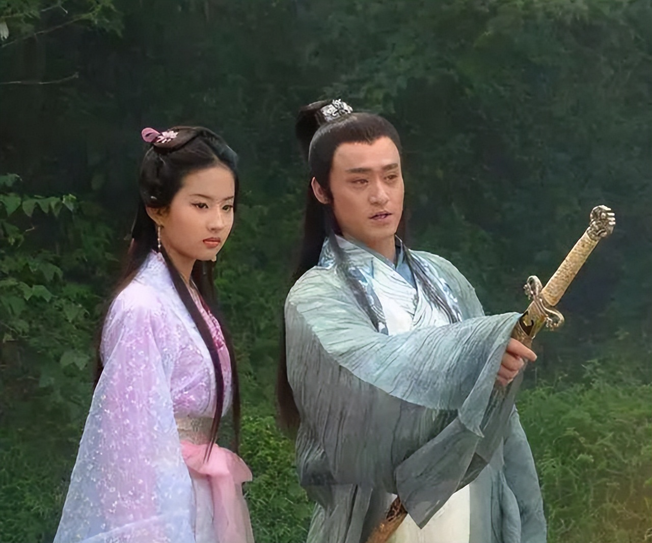 Vương Ngữ Yên - Đoàn Dự: "Sự lệch pha" trói buộc cặp đôi từng được hâm mộ bậc nhất của Kim Dung- Ảnh 3.