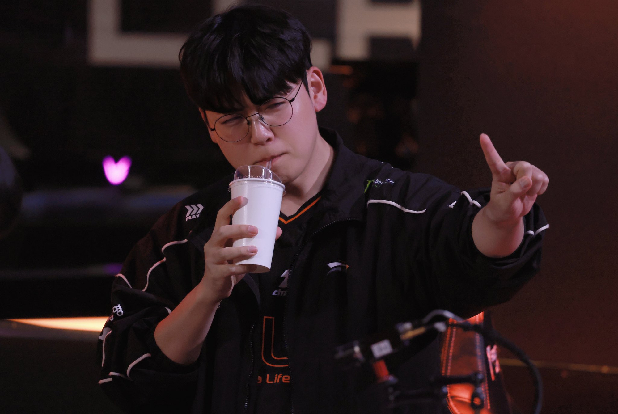 Tình huống chủ chốt trong chiến thắng của HLE trước Gen.G hóa ra là do Gumayusi "đạo diễn"- Ảnh 3.