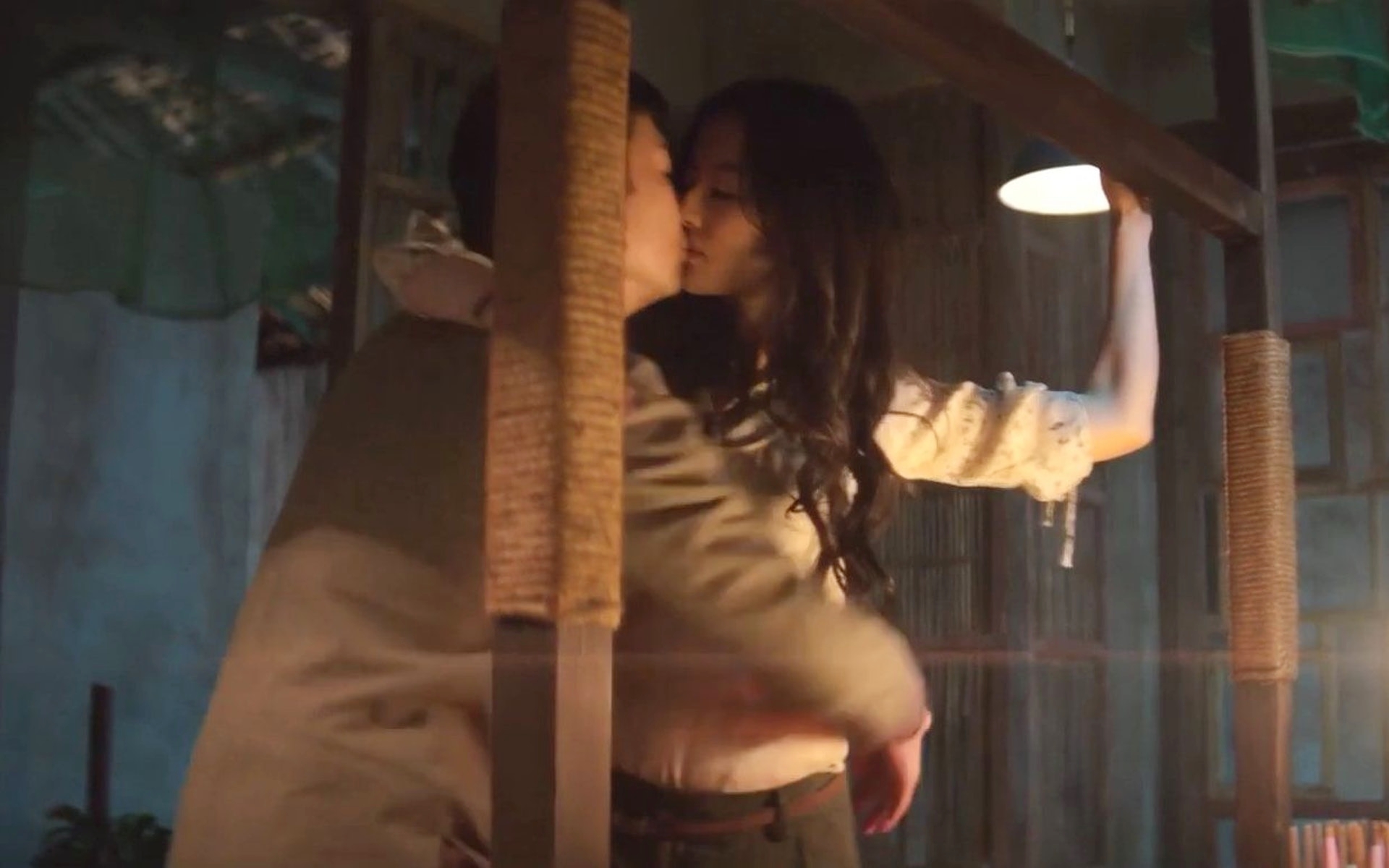 Lưu Diệc Phi và hành trình thoát mác "Thần tiên tỷ tỷ" bằng loạt cảnh táo bạo- Ảnh 5.