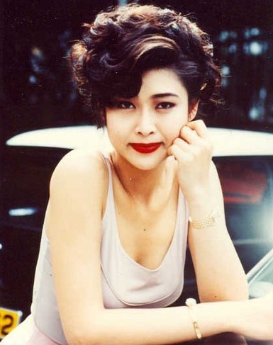 Cuộc đời của "nữ hoàng phim nóng" cởi đồ để nổi tiếng rồi mặc lại để trở thành ảnh hậu- Ảnh 2.