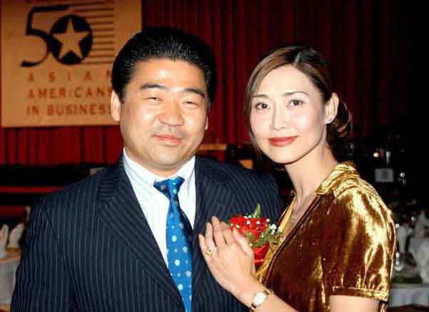 Cuộc đời của "nữ hoàng phim nóng" cởi đồ để nổi tiếng rồi mặc lại để trở thành ảnh hậu- Ảnh 8.