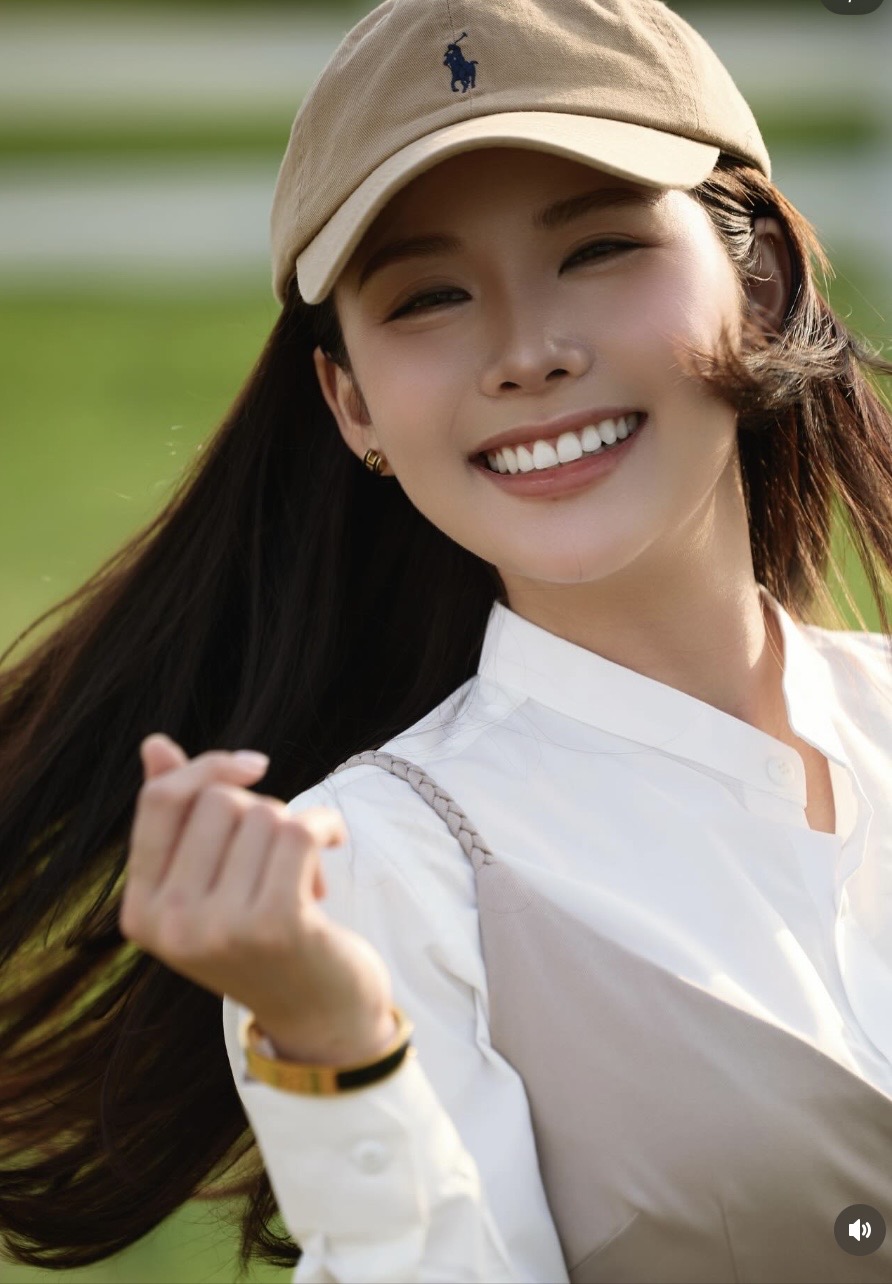 Đứng hình trước màn cưỡi ngựa thần sầu của hot girl làng Pick- Ảnh 11.