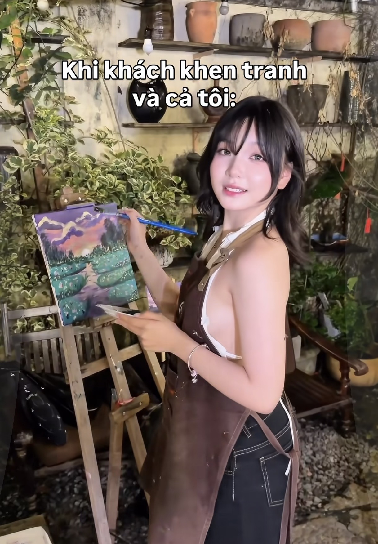 Nụ cười gây thương nhớ của gái xinh vẽ tranh, cầm cọ nhưng khiến trái tim fan nam tan chảy- Ảnh 2.