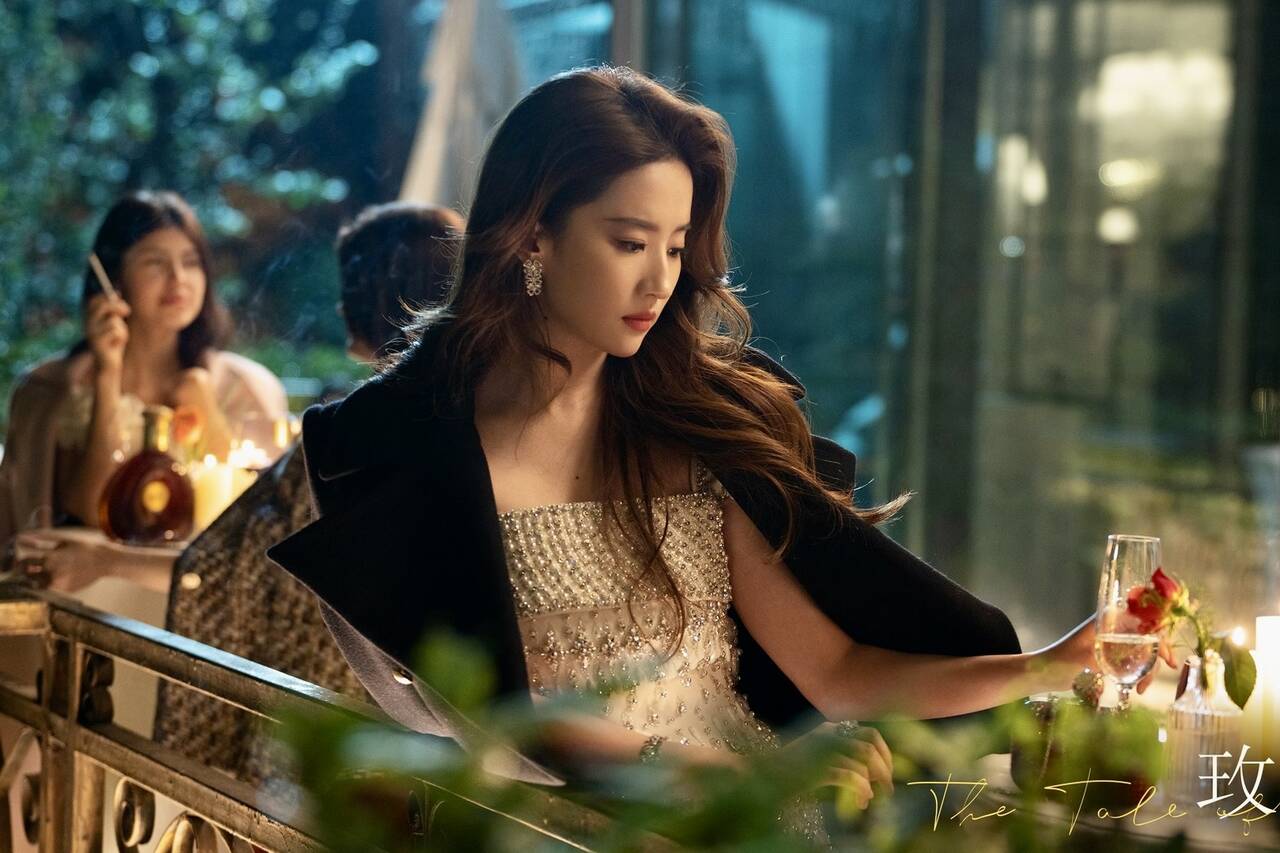 Nhìn Lưu Diệc Phi 25 năm trước đúng là visual 