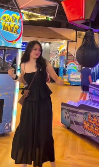 Trực tiếp thị uy sức mạnh, nữ gymer khiến triệu anh em đồng loạt "quay xe"- Ảnh 3.