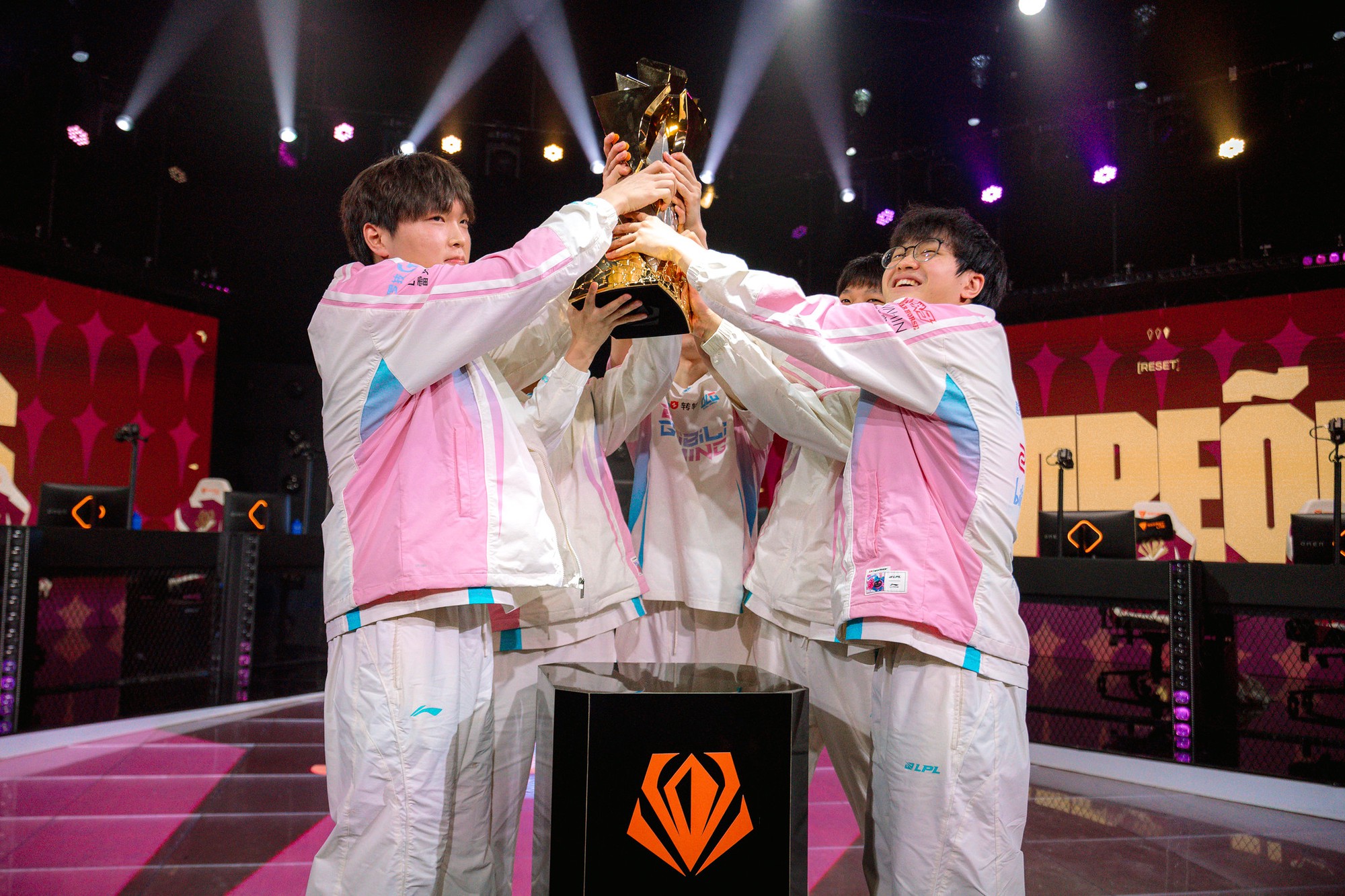 Gumayusi hé lộ đối thủ muốn đối đầu nhất là 2 cái tên "sừng sỏ" của LMHT- Ảnh 2.