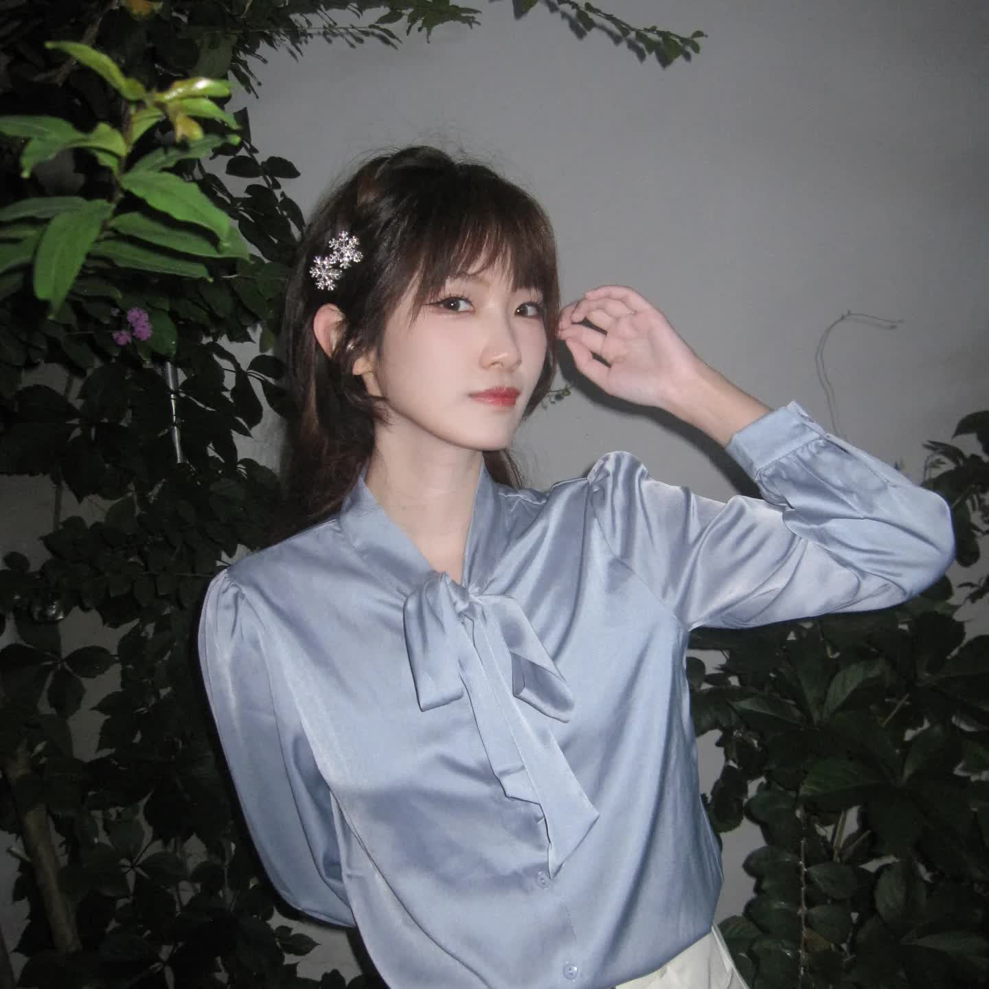 Nữ MC danh tiếng LPL thay đổi ngoại hình khiến fan ngỡ ngàng- Ảnh 1.